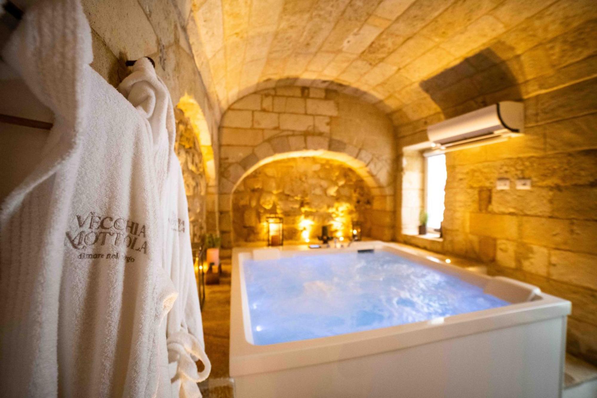 Vecchia Mottola Wellness Hotel ภายนอก รูปภาพ
